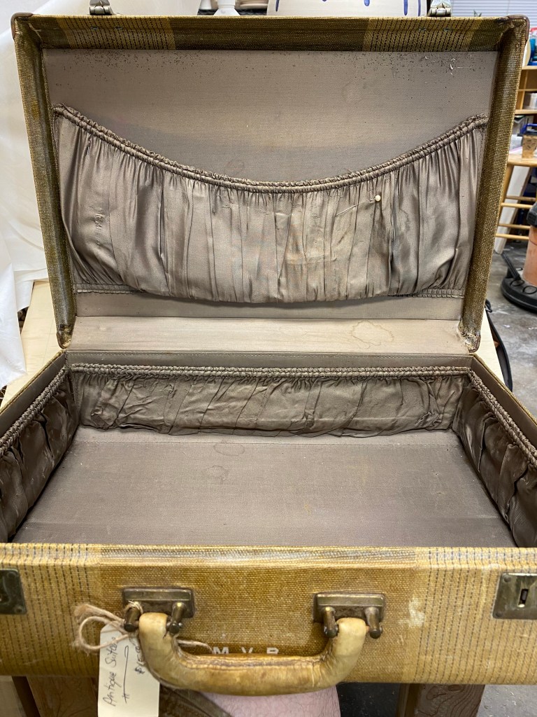 suitcase liner